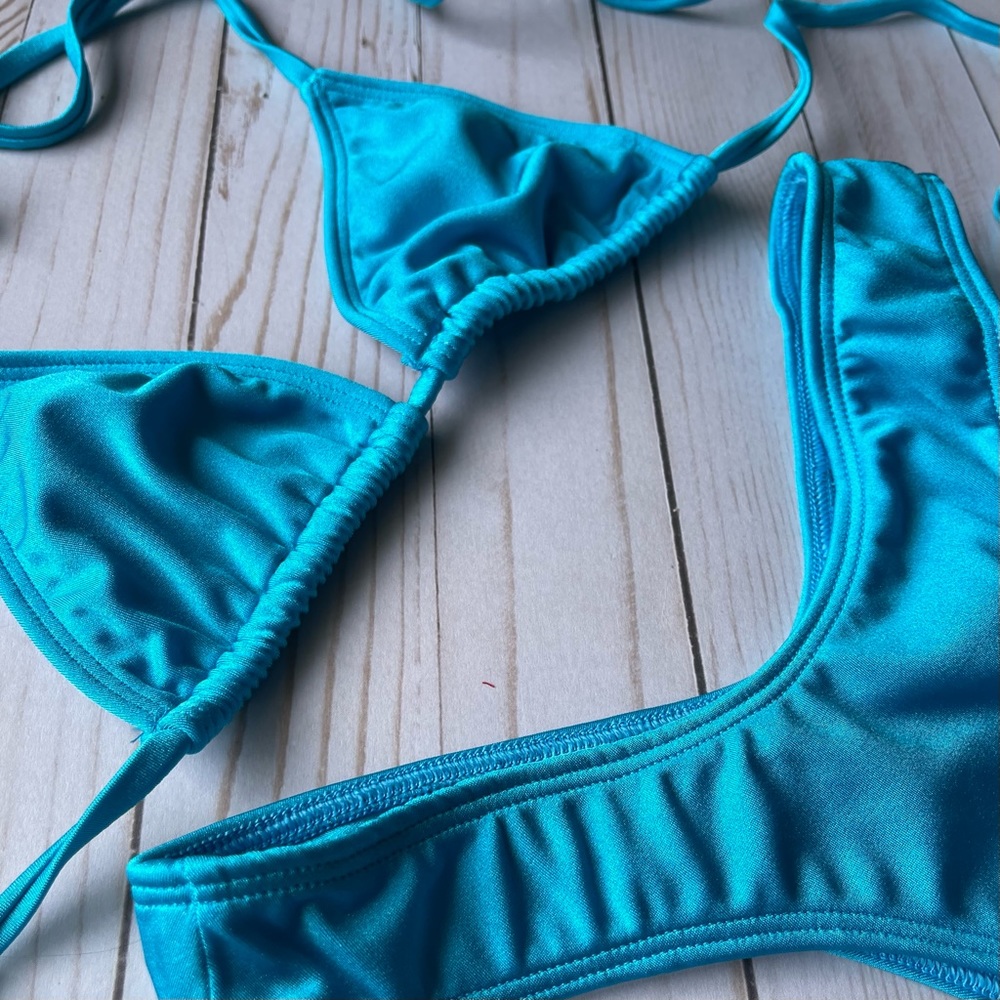 Blue Bikini Set - Picture 3 of 6